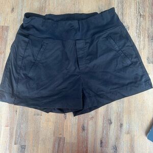 Athleta Trekkie North Shorts